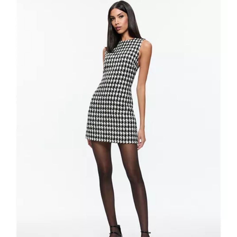 Alice + Olivia Clyde A Line Shift Dress